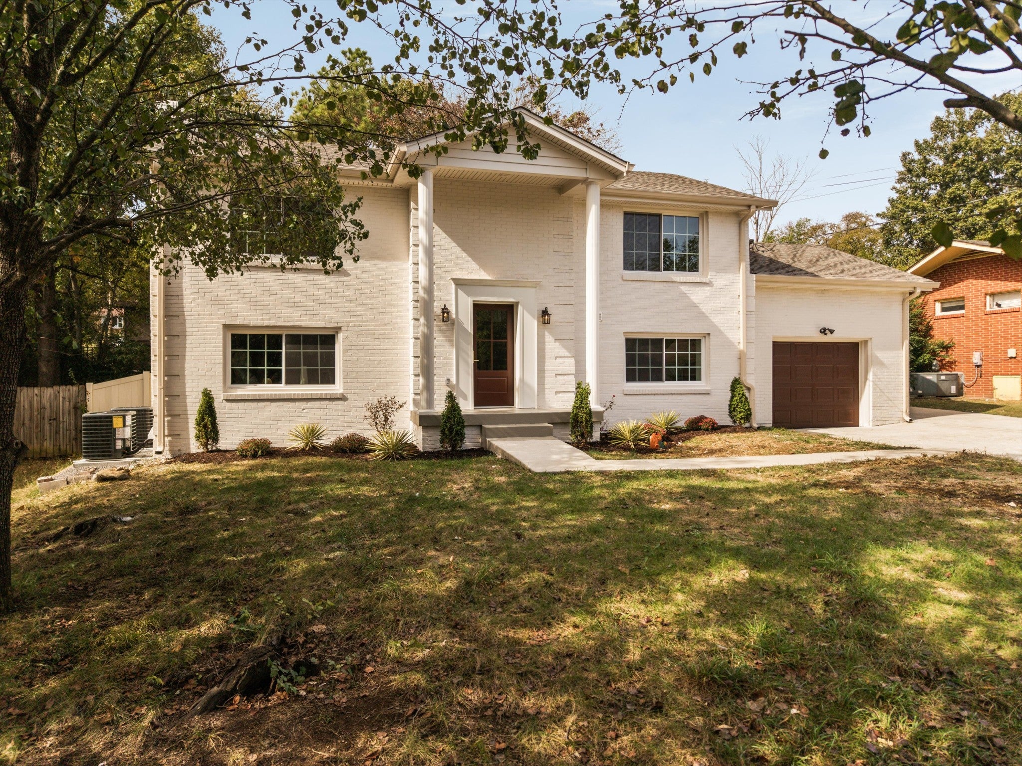 3213 Cynthia Ln