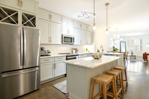 1803 Broadway 204 Nashville TN 37203