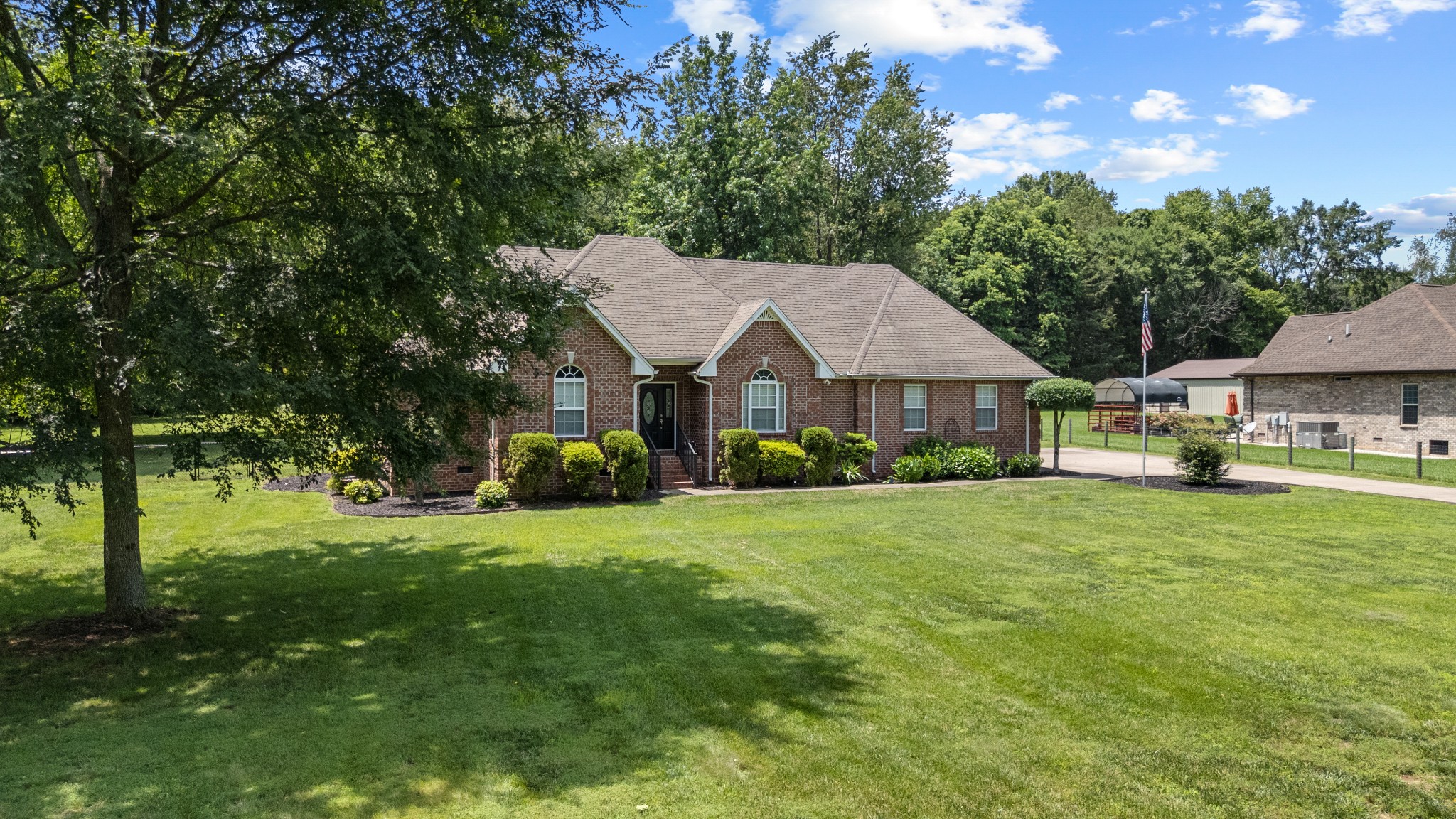895 Brummitt Rd