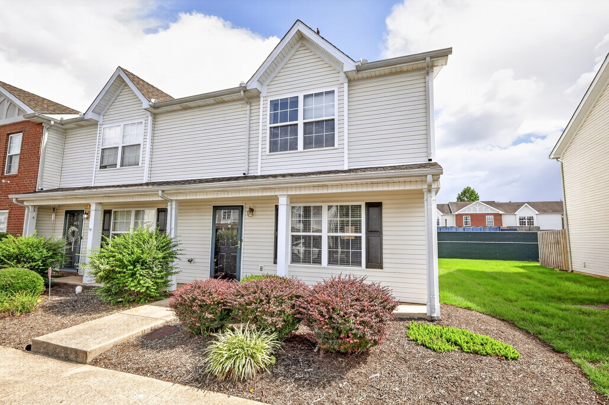 407 Arapaho Dr