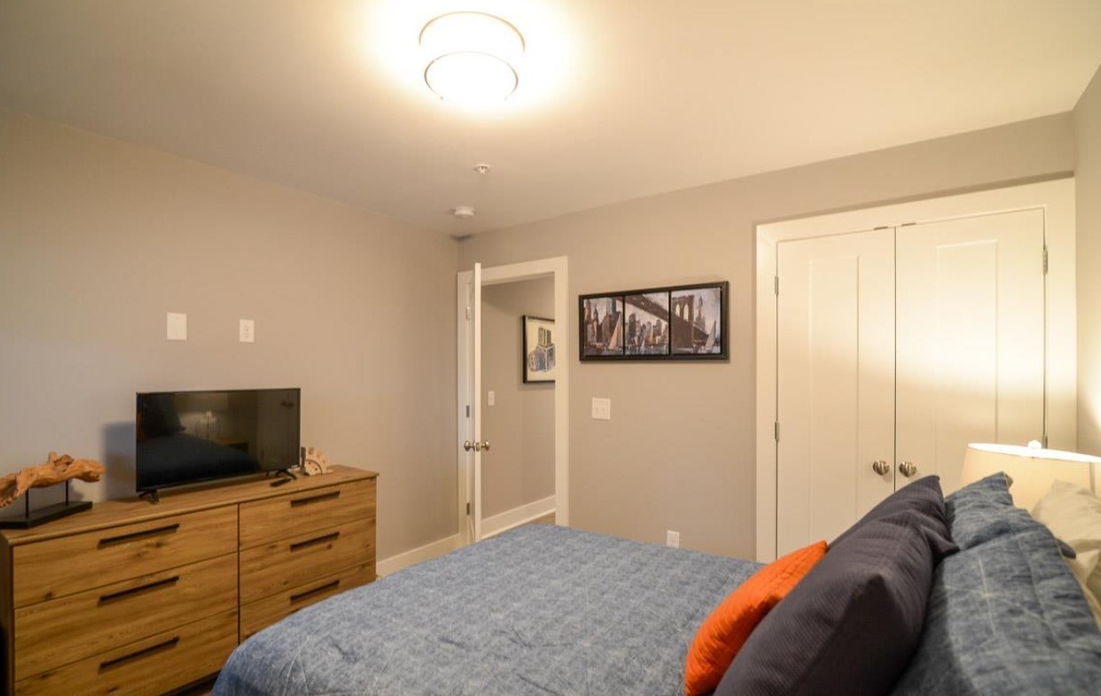 2507 Clifton Ave 104