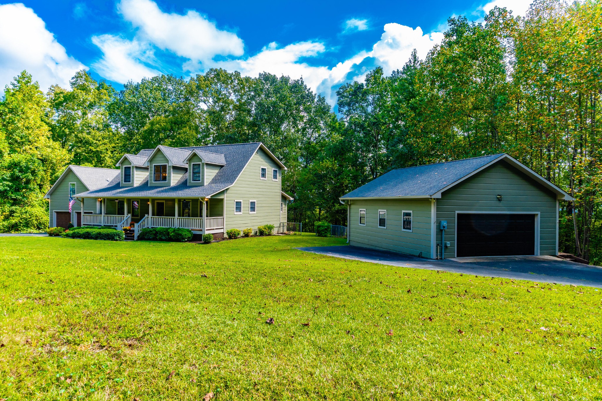 1854 Powder Springs Circle