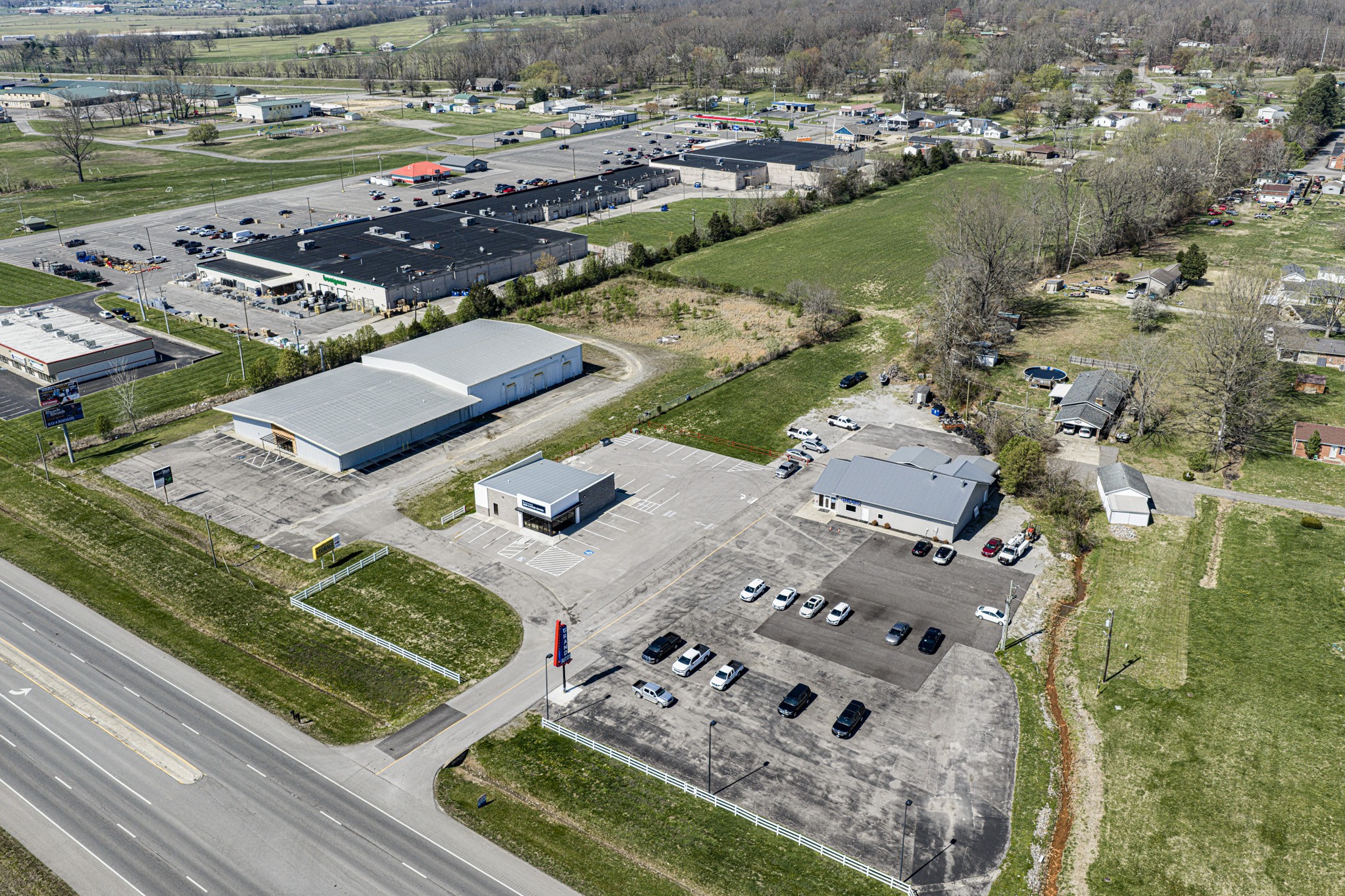 2201 W Everly Brothers Blvd