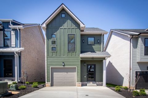 10 Holland Park West Clarksville TN 37043