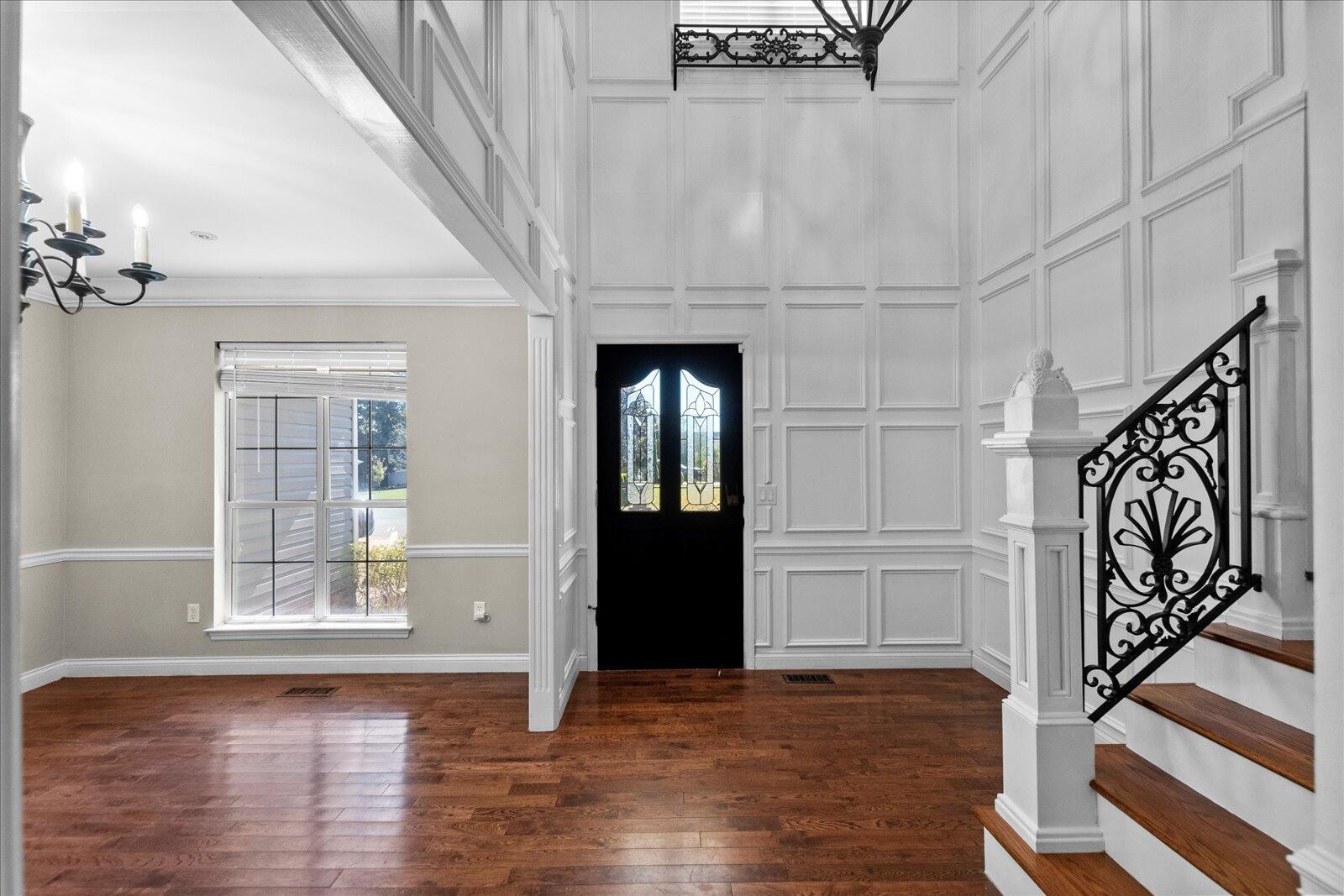 2221 Chimney Hills Drive