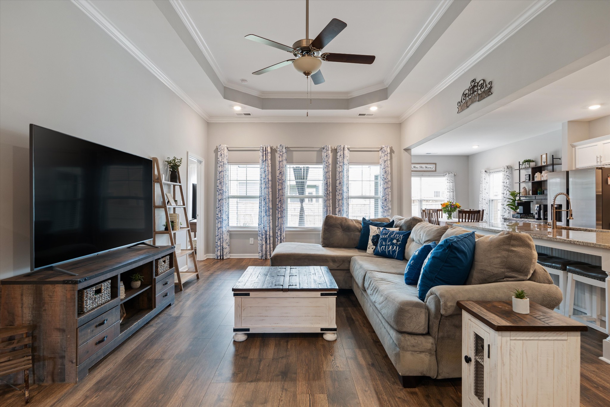 6005 Venable Ct
