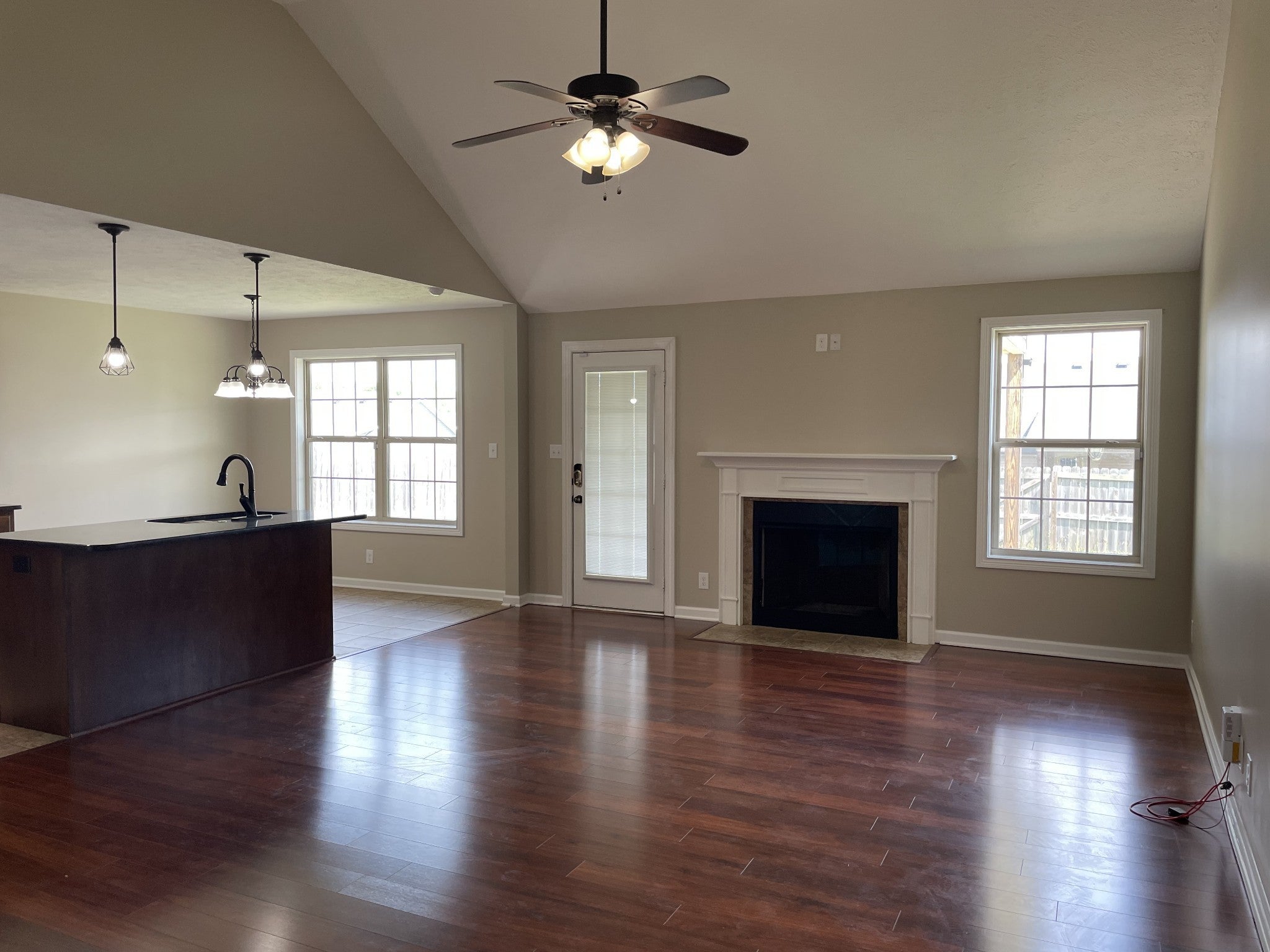 1187 Freedom Dr