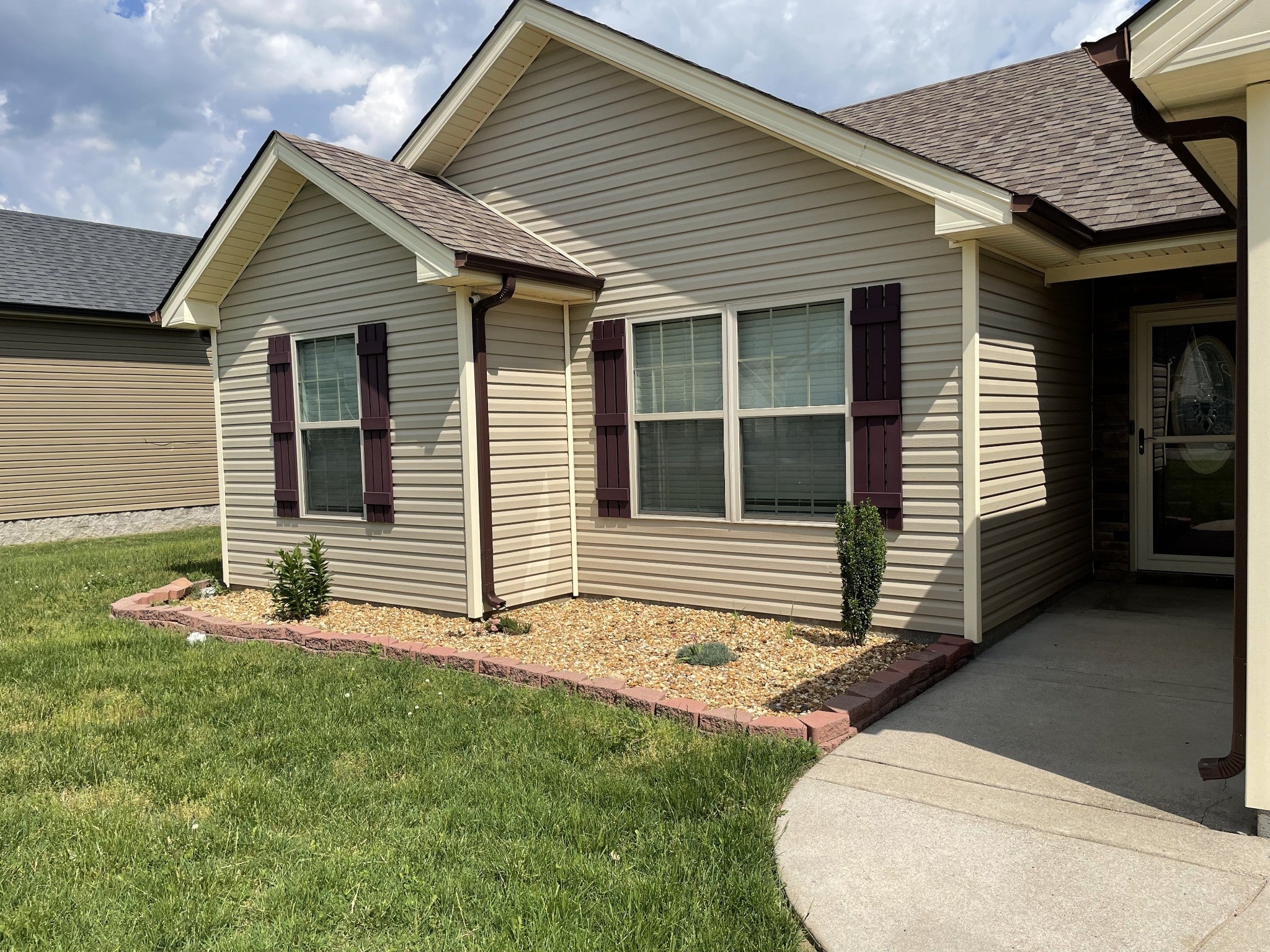 1187 Freedom Dr
