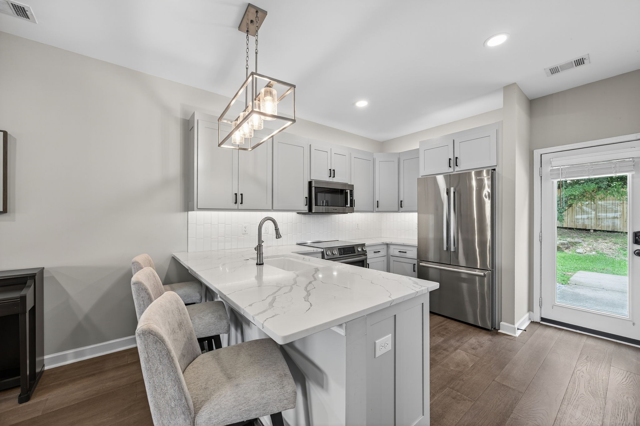 388 Normandy Cir
