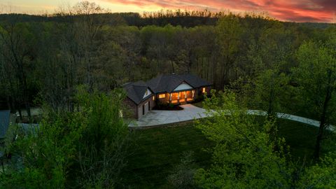 1017 Cliff View Dr N Kingston Springs TN 37082