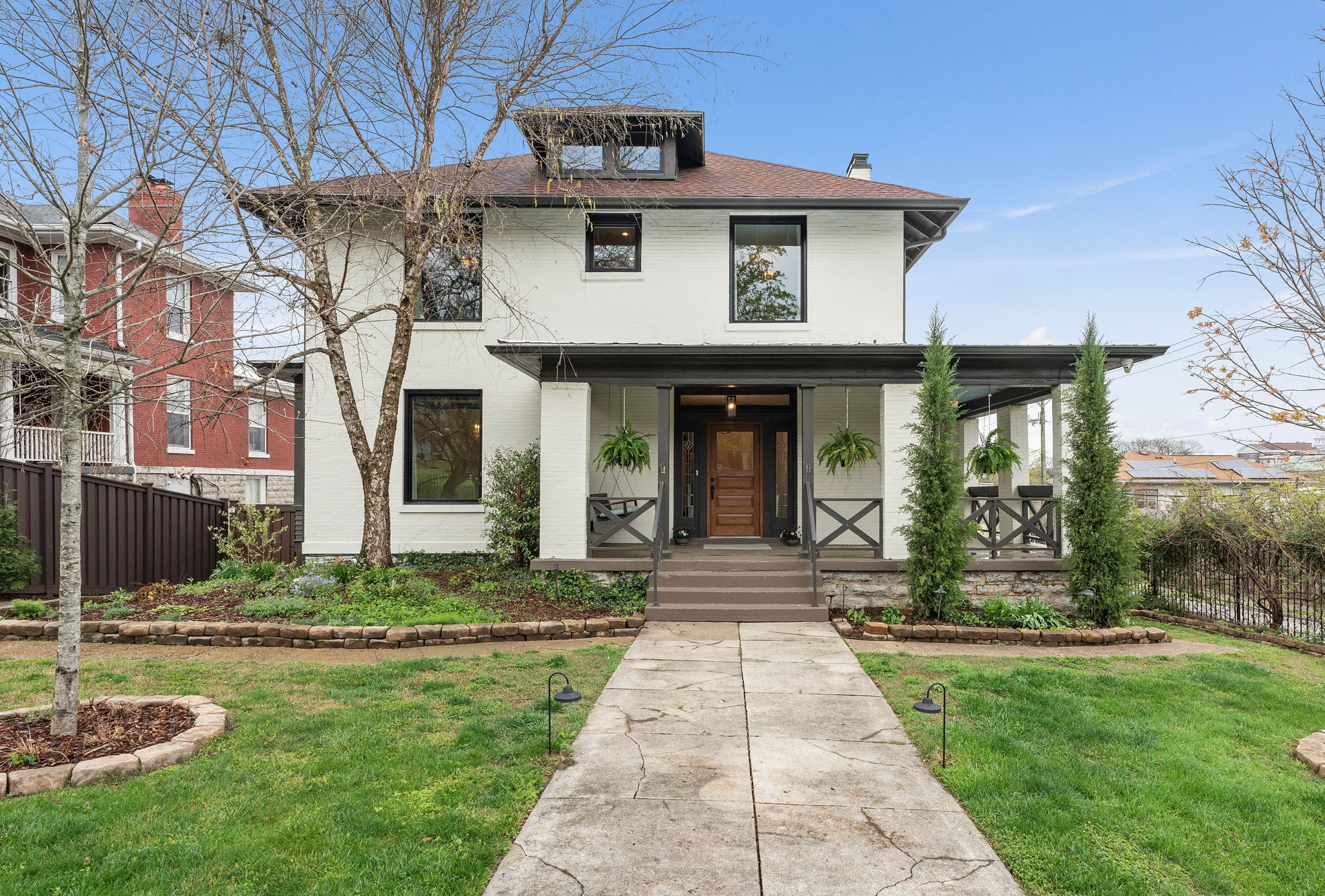 1800 Blair Blvd
