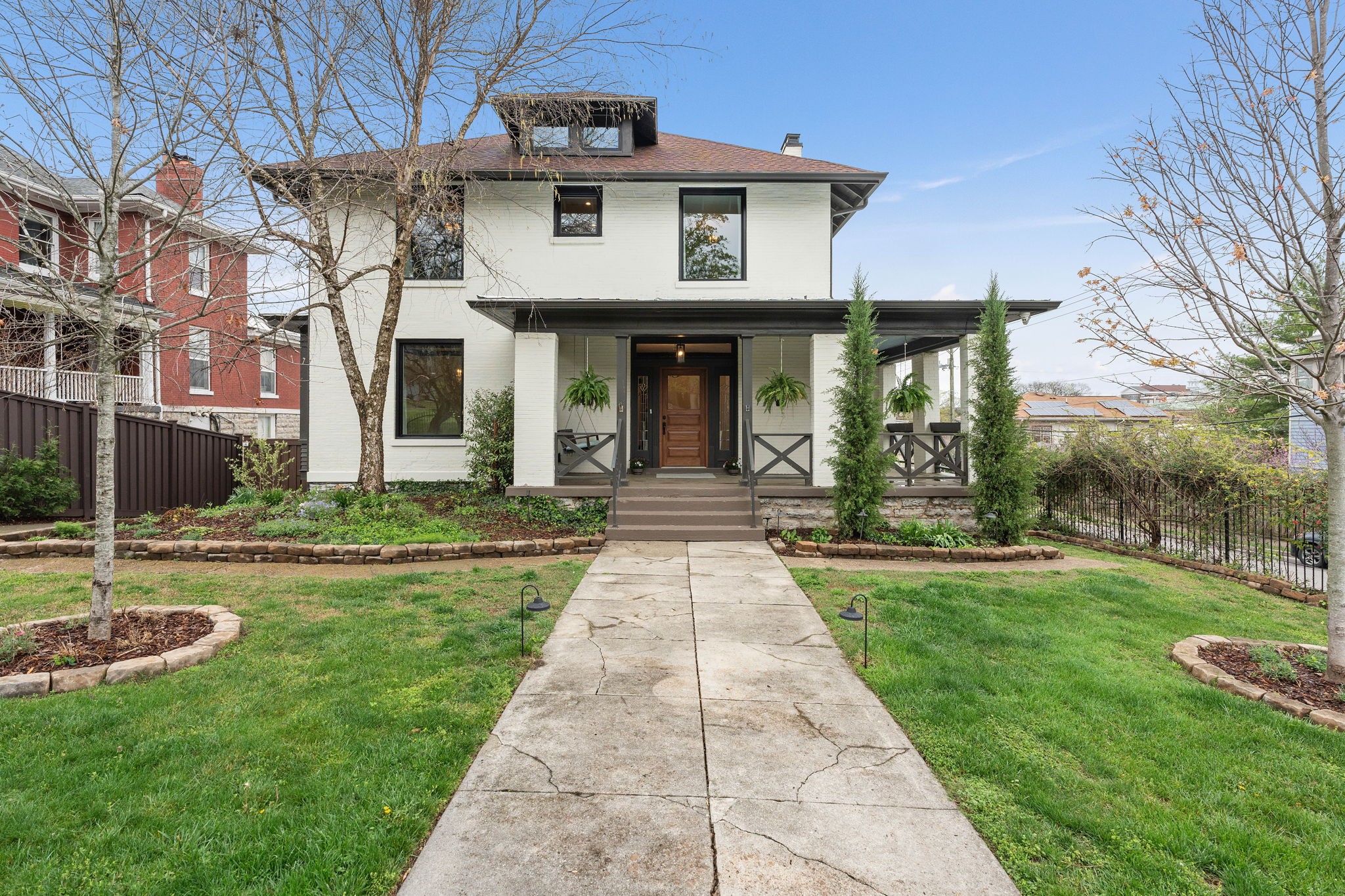 1800 Blair Blvd