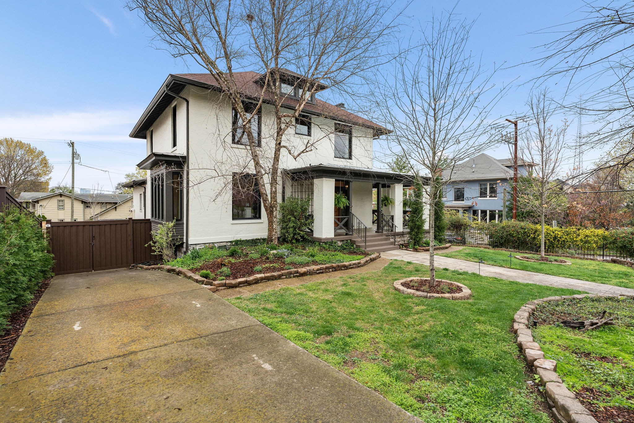 1800 Blair Blvd