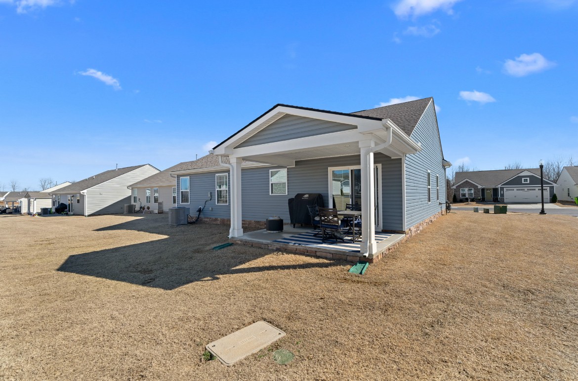 381 Streamview Dr