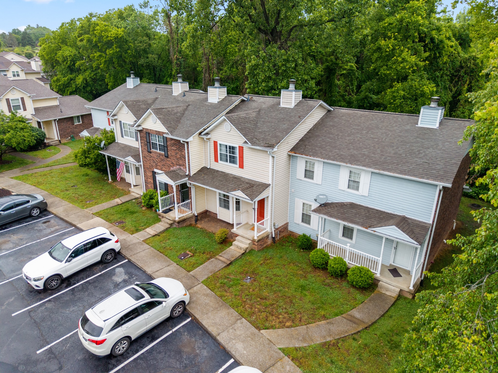 8 Rolling Meadows Dr