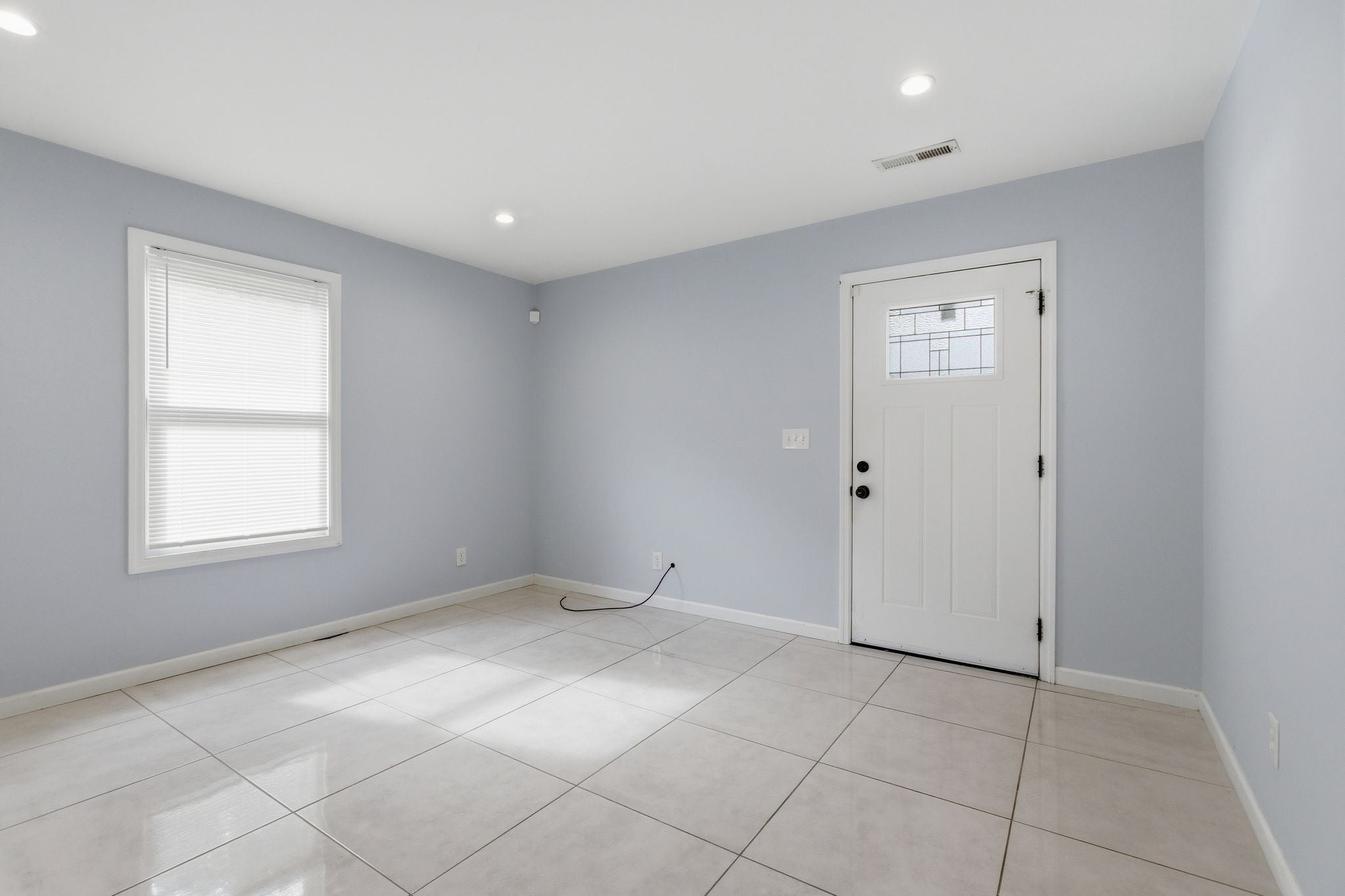 408 Elgin St B