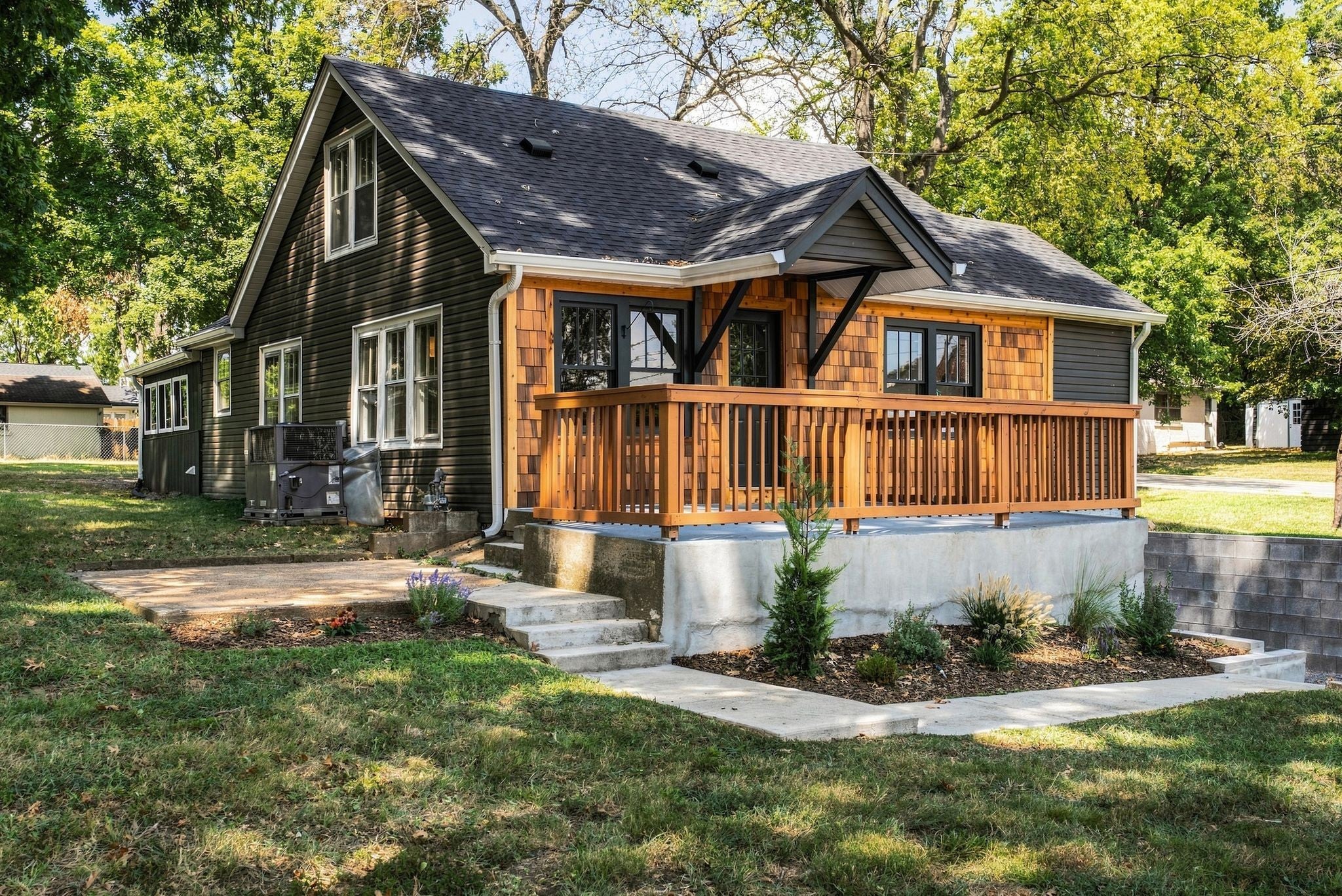 4-bed listing at 2804 Lakeshore Dr Old Hickory, Old-Hickory