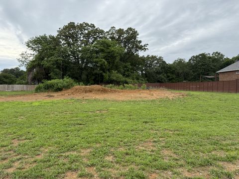 7 Settlers Trace Tullahoma TN 37388
