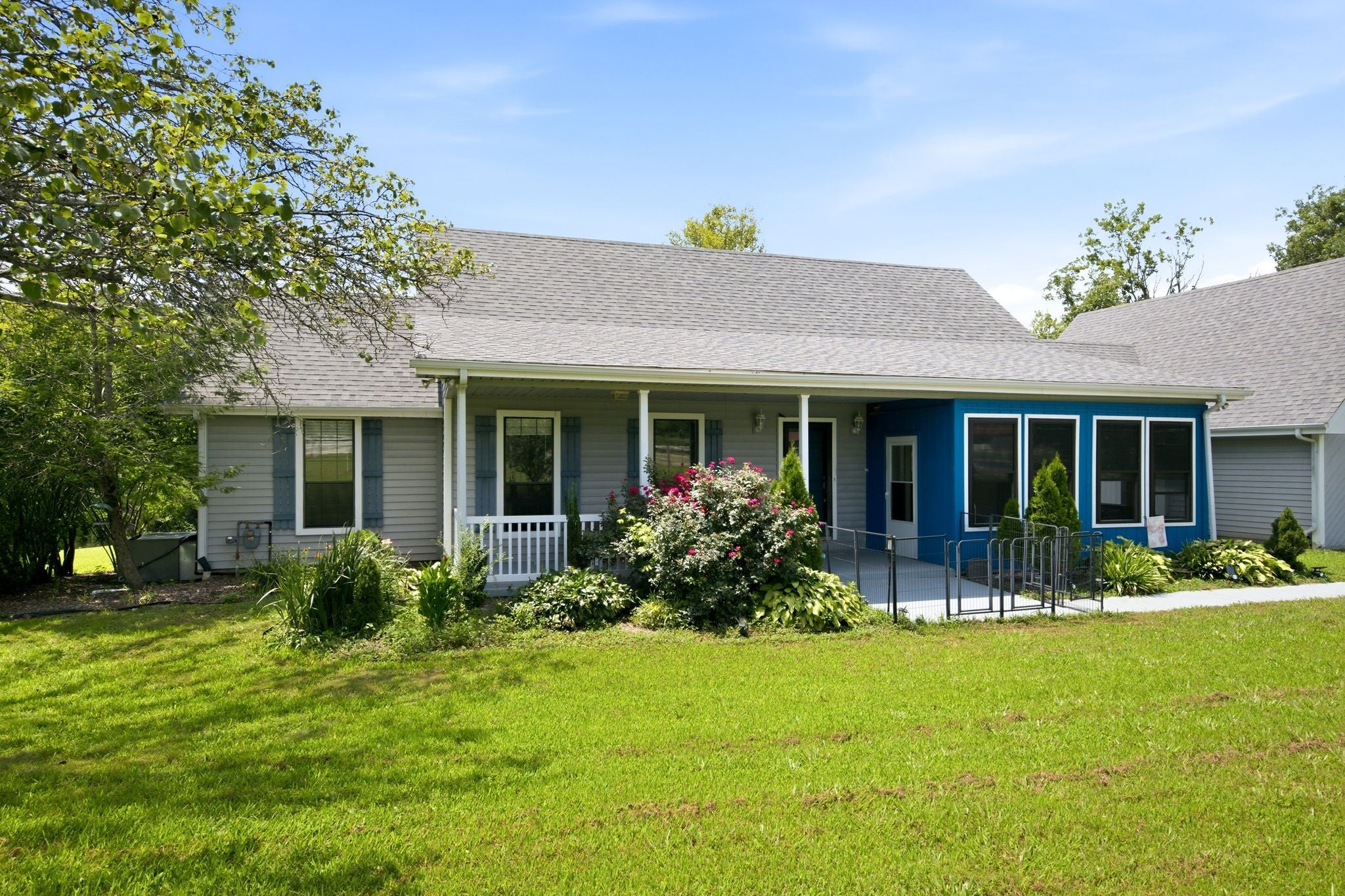 1313 Stayton Rd