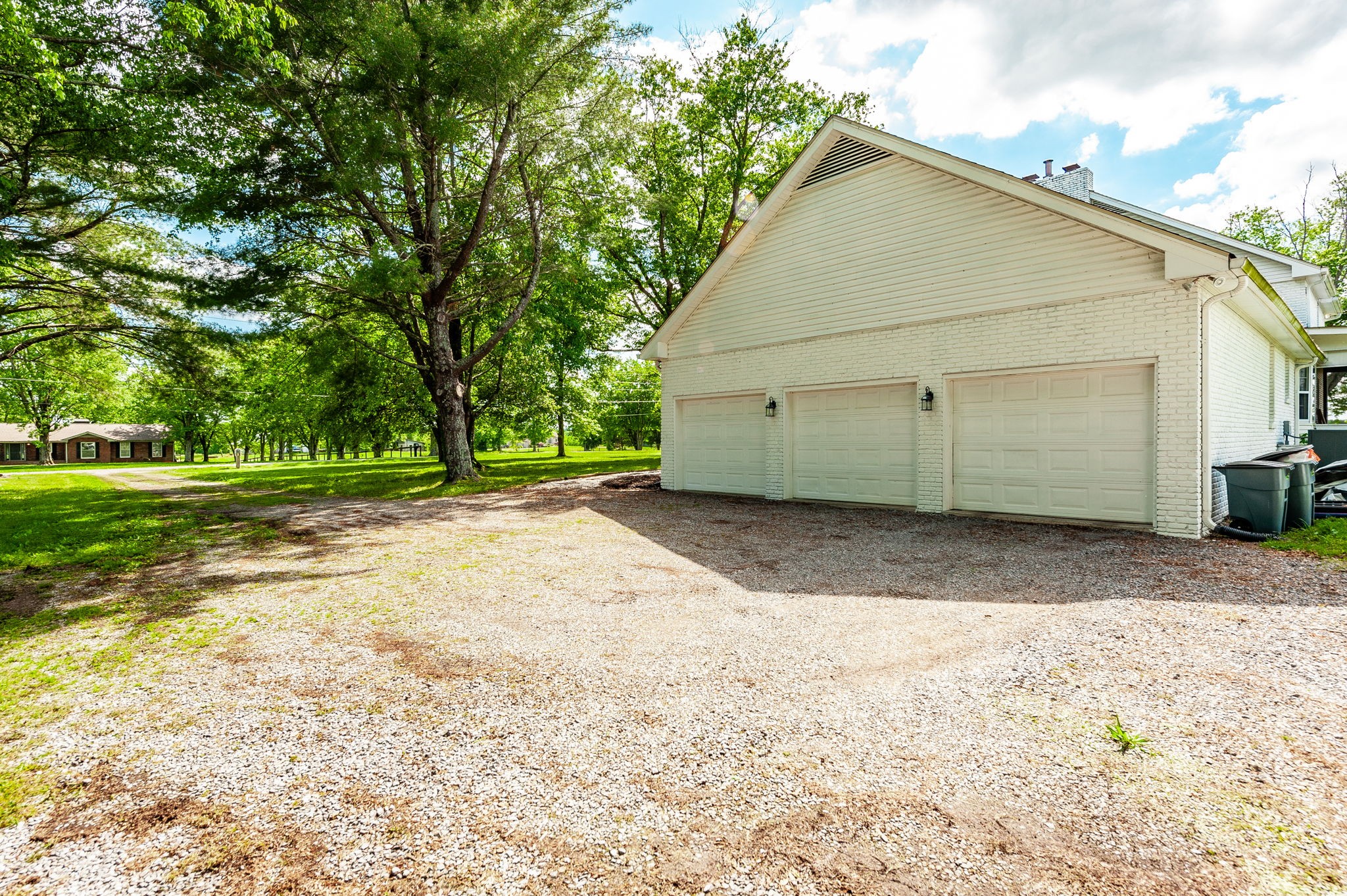 1176 Liberty Ln