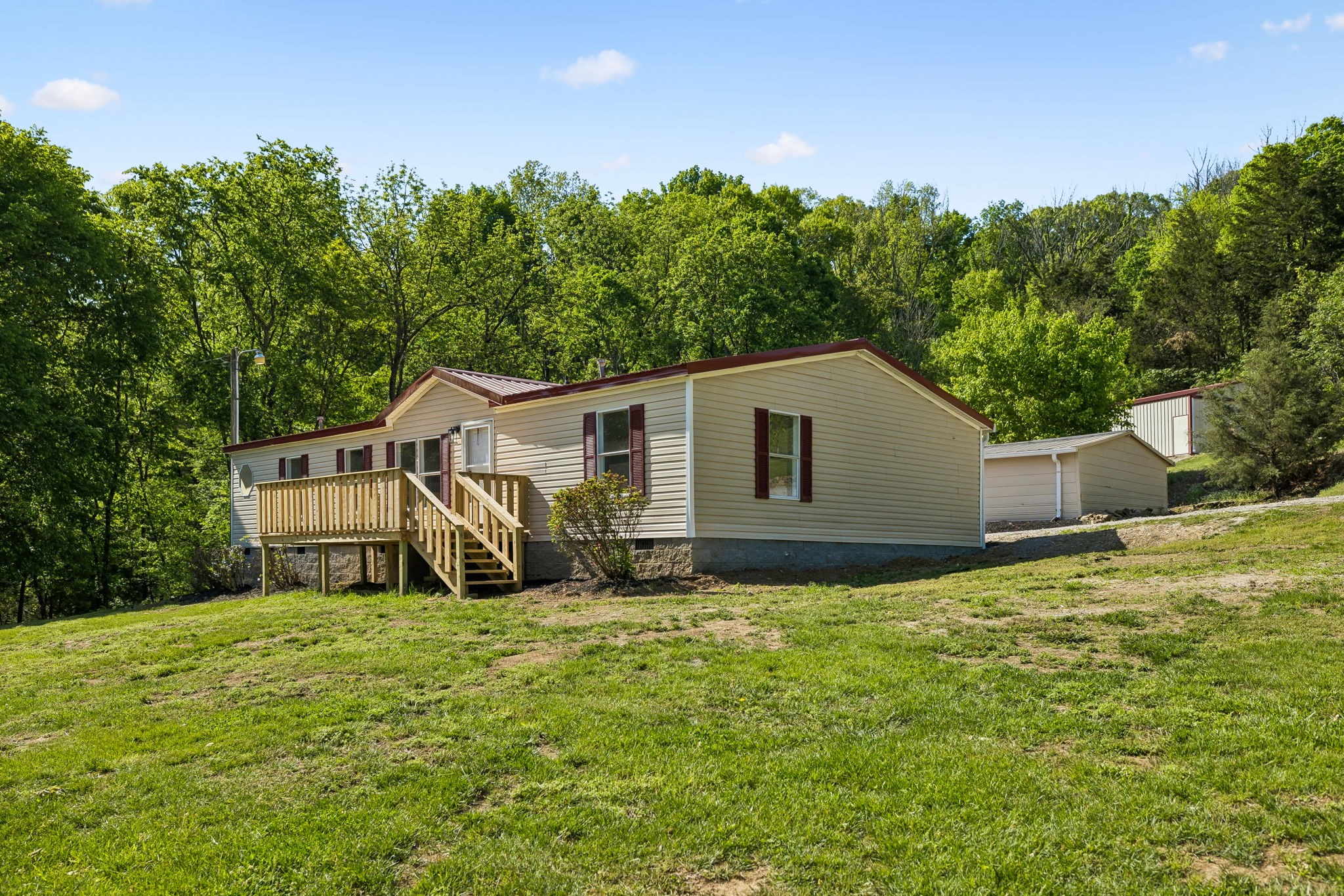 1085 Hawkins Branch Rd