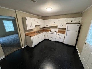 2-bed home for rent in Madison, TN 37115, 215a Nix Drive 215a Nix Drive, Madison TN 37115 2-bed home, photo 4 of 13