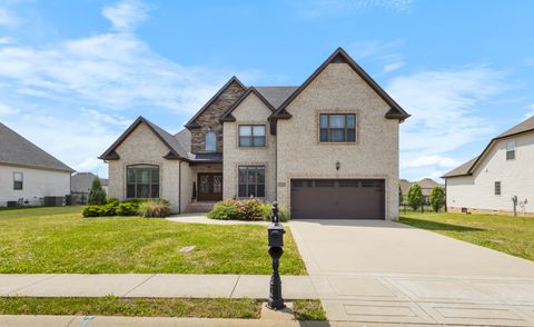 1132 Upland Ter Clarksville TN 37043