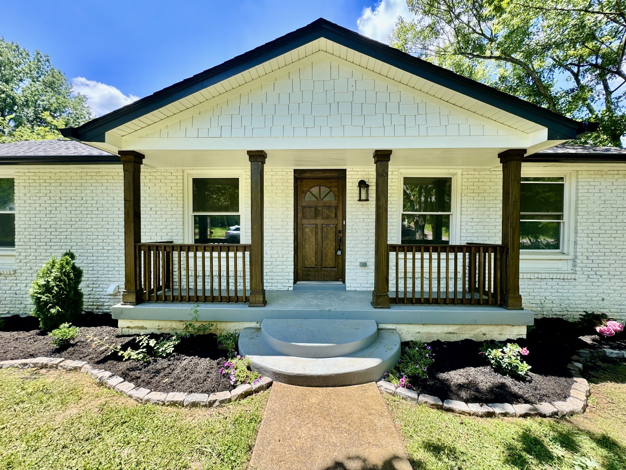 317 Leopole Rd