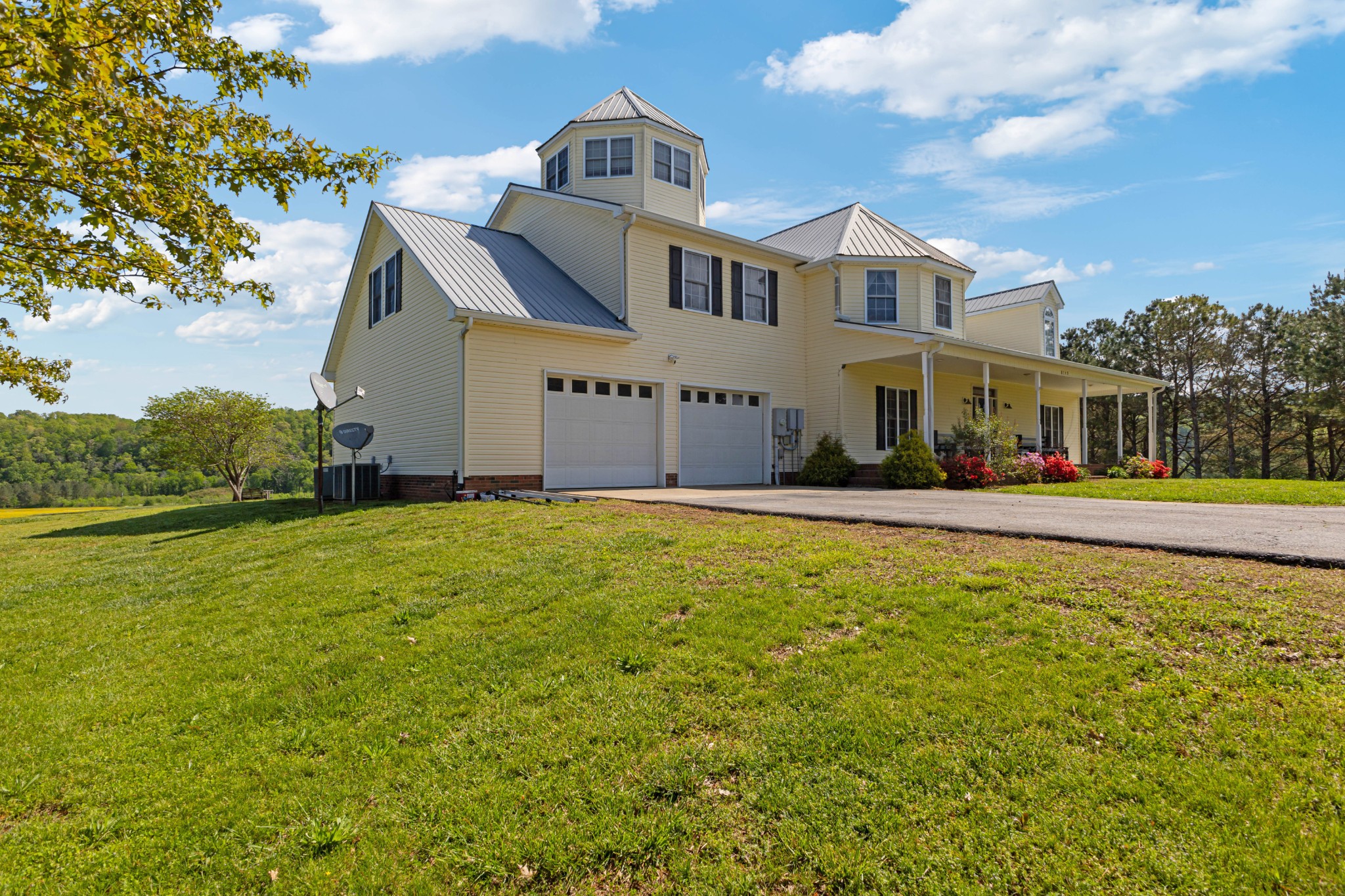 8745 Heather Ln