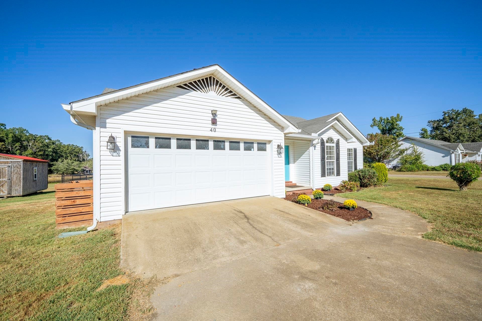 40 TOPSY LN