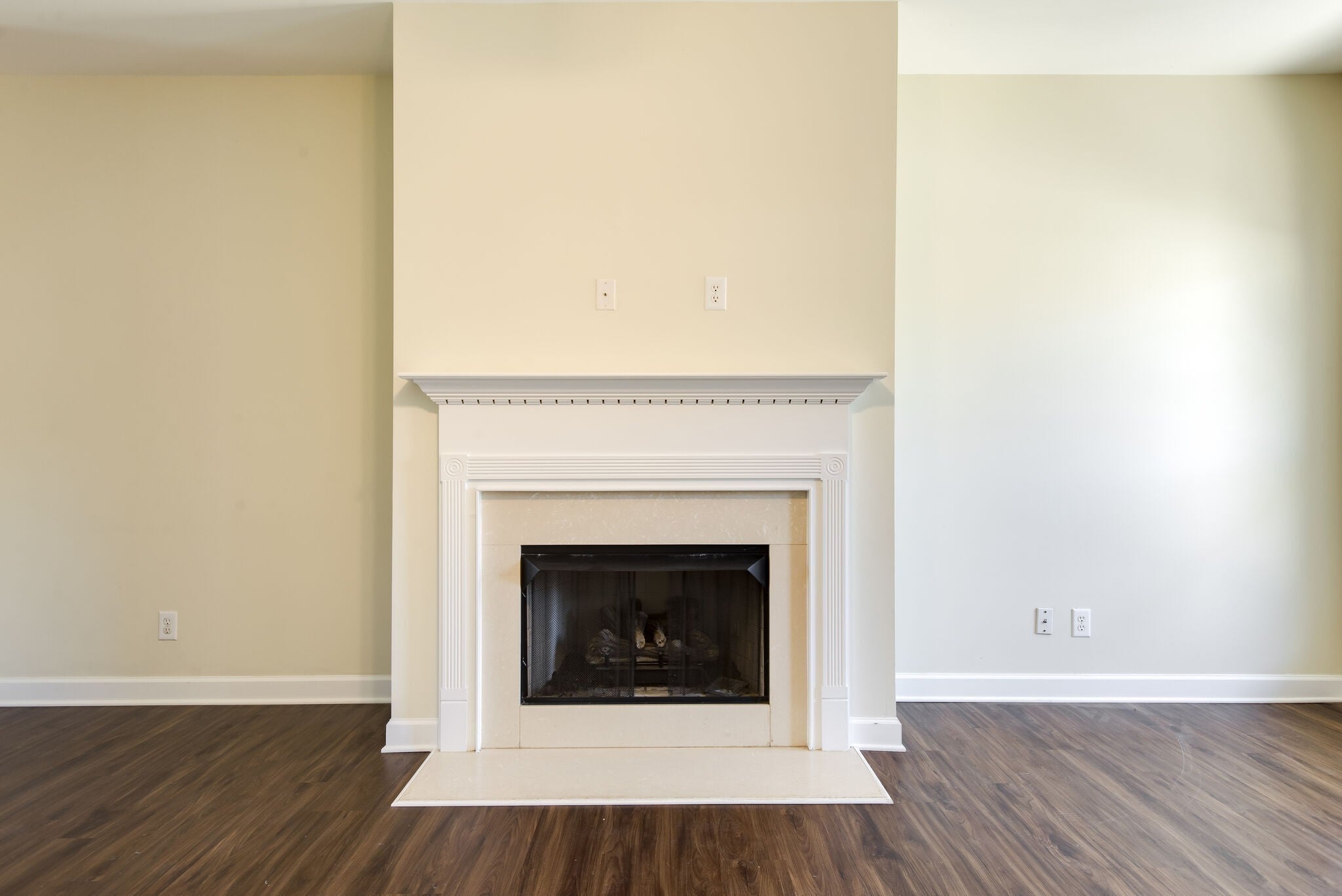 1437 Bending River Dr