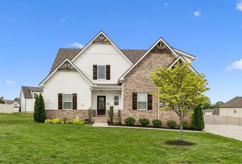 206 Finch Dr La Vergne TN 37086