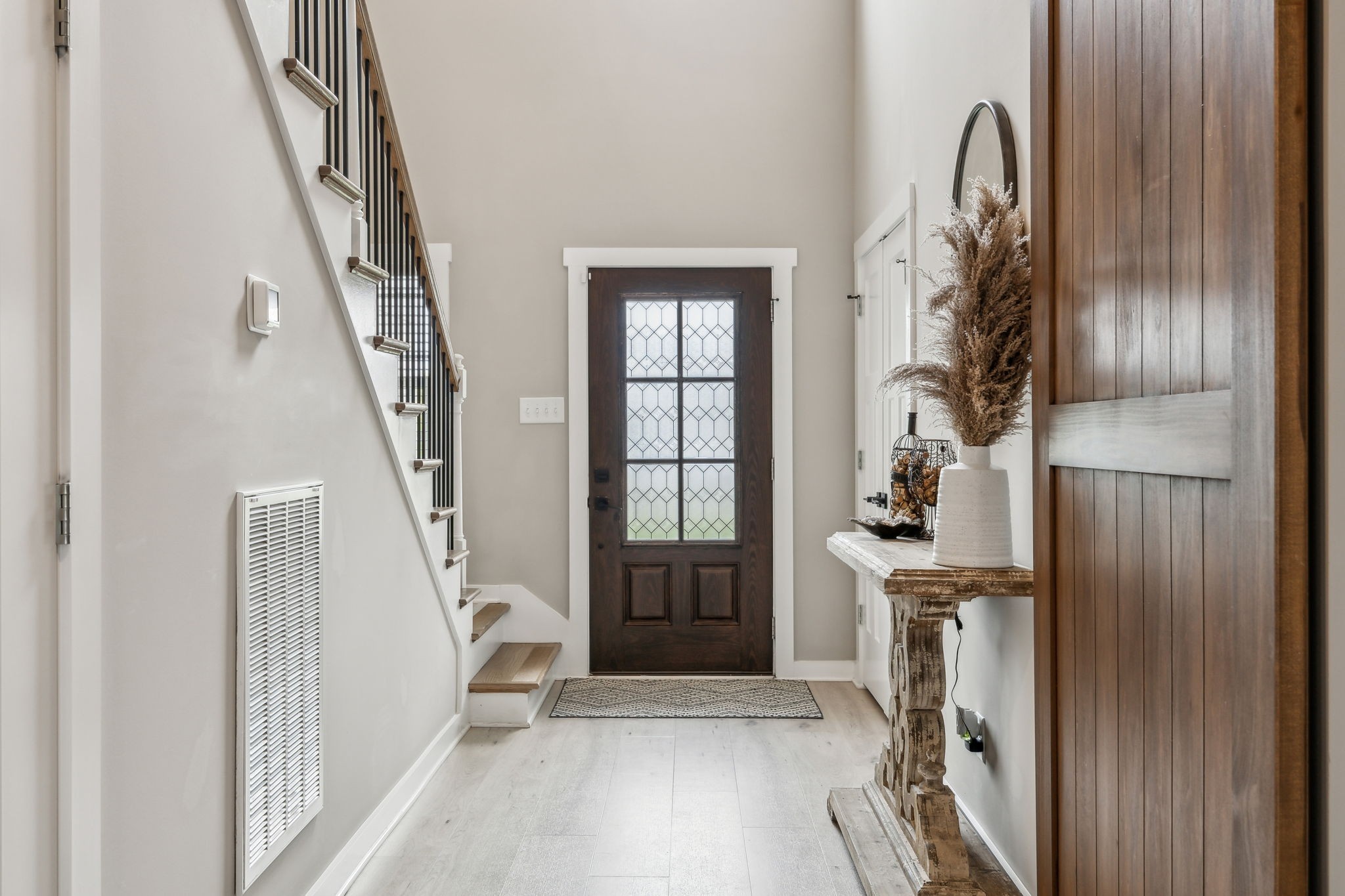 206 Finch Dr