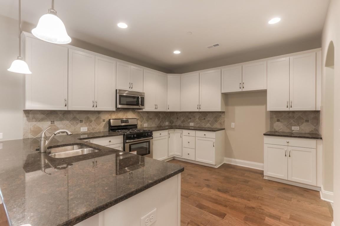 2011 Westburn Pvt Ln