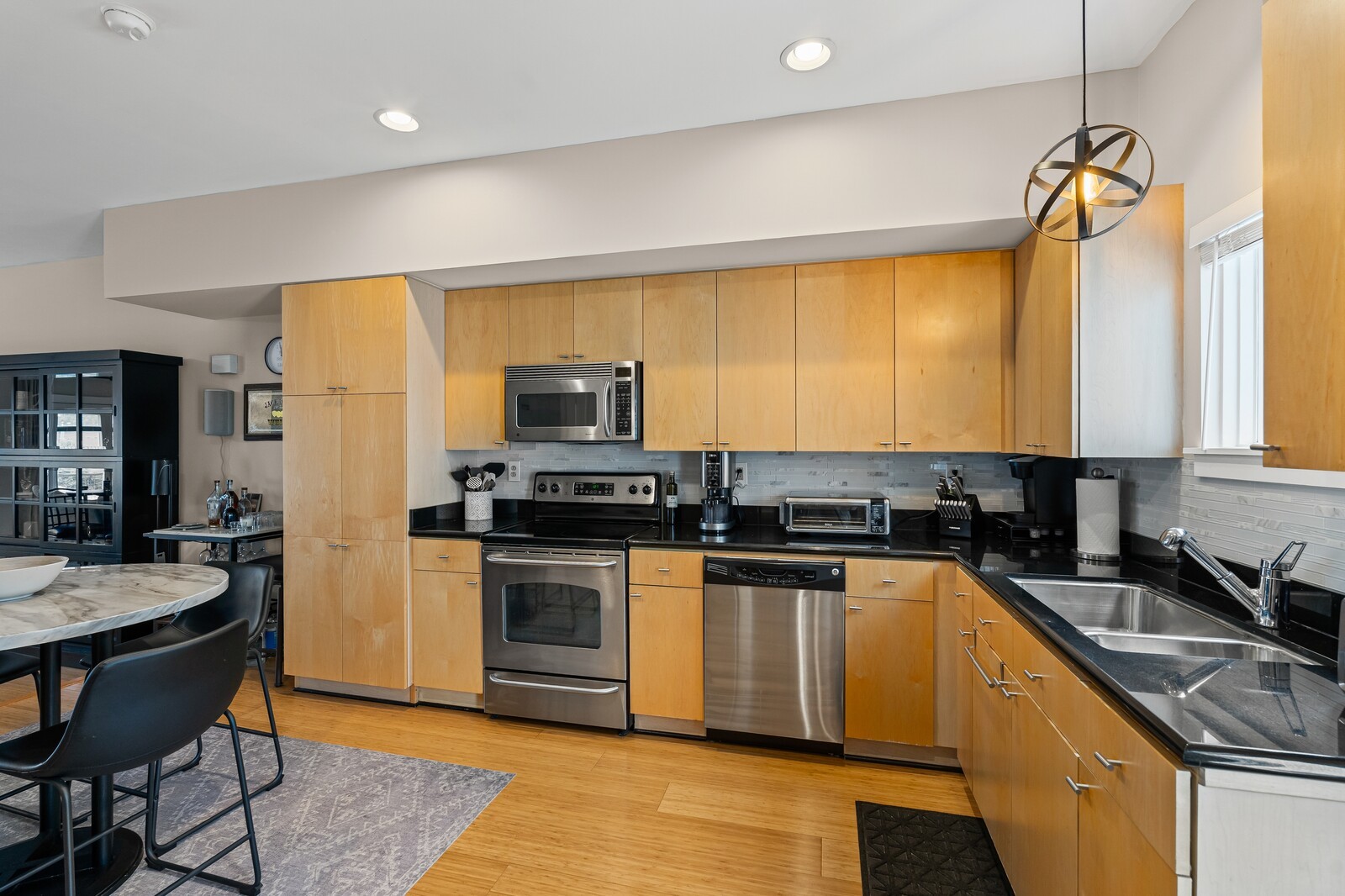 807 18th Ave S 301