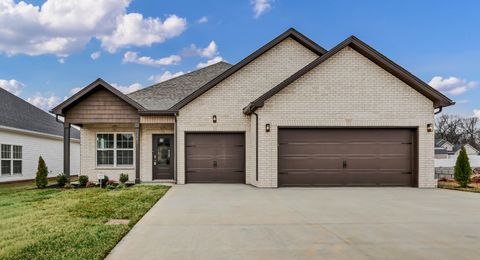 641 Woodrush Dr Clarksville TN 37040