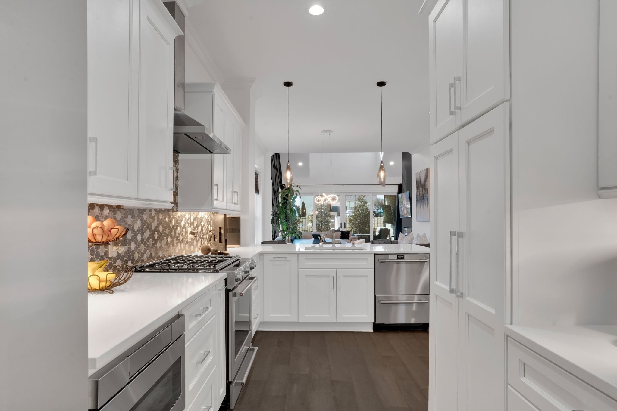 1024 Club View Dr A101