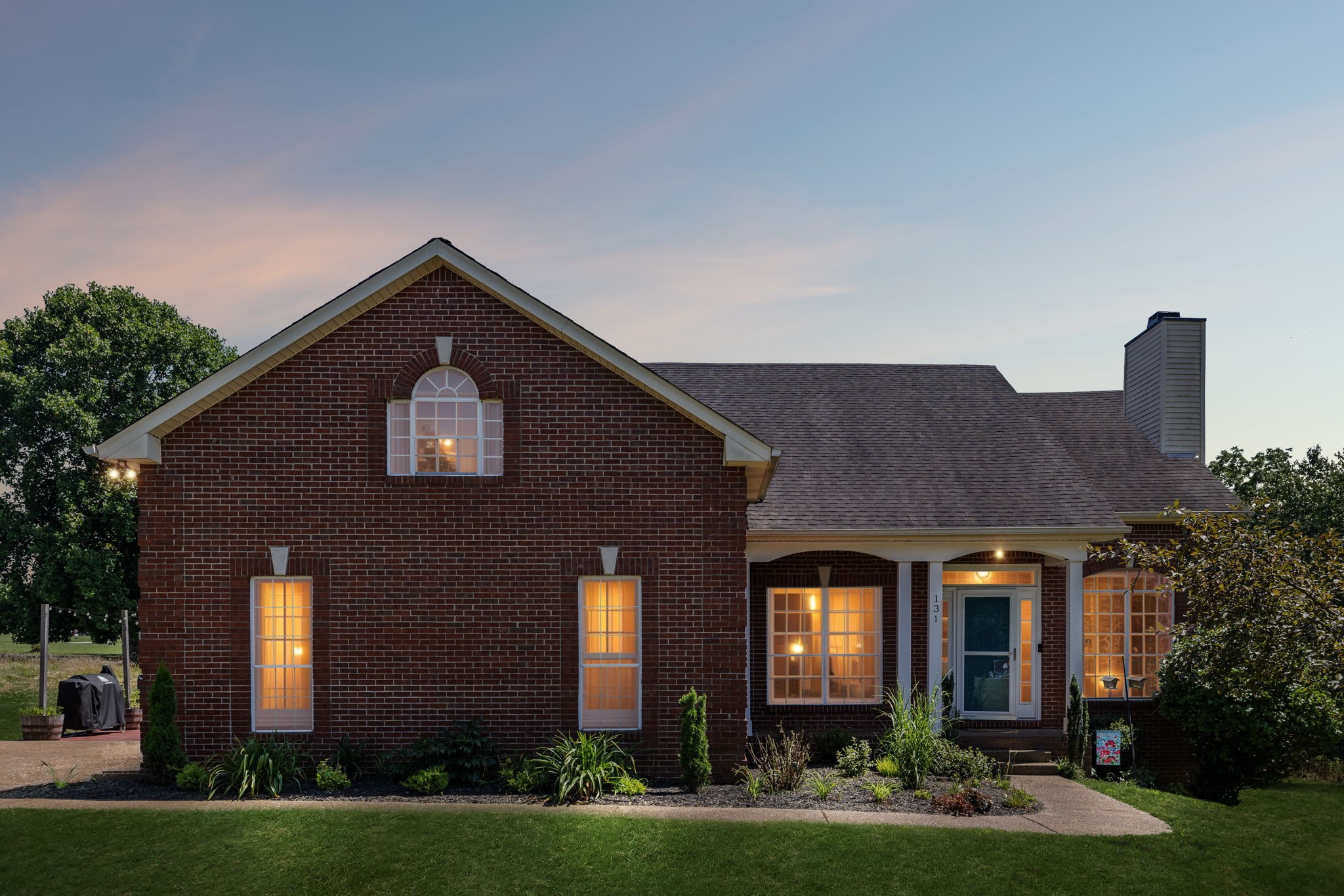 131 E Robertson Rd