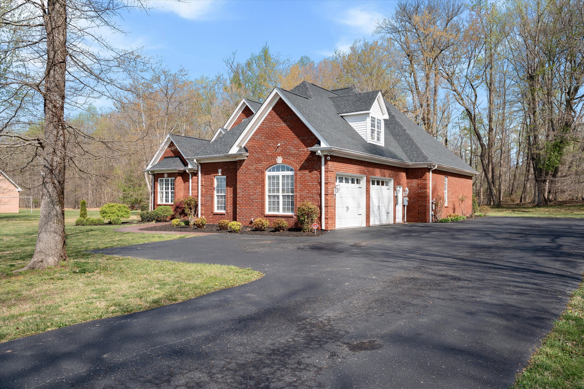 315 Froedge Dr