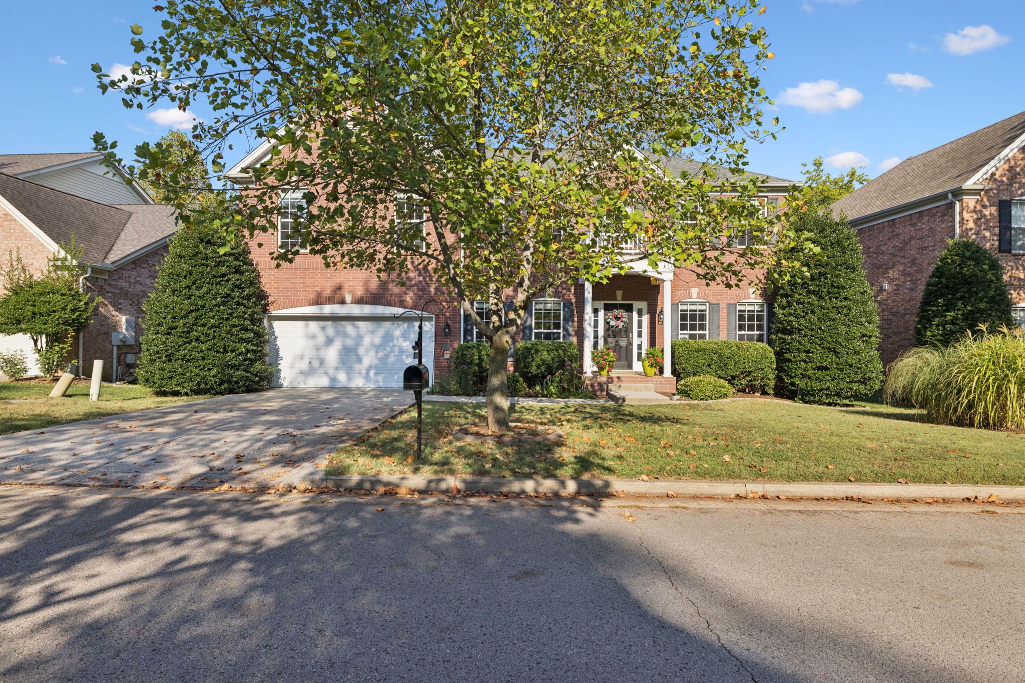 1279 Bridgeton Park Dr