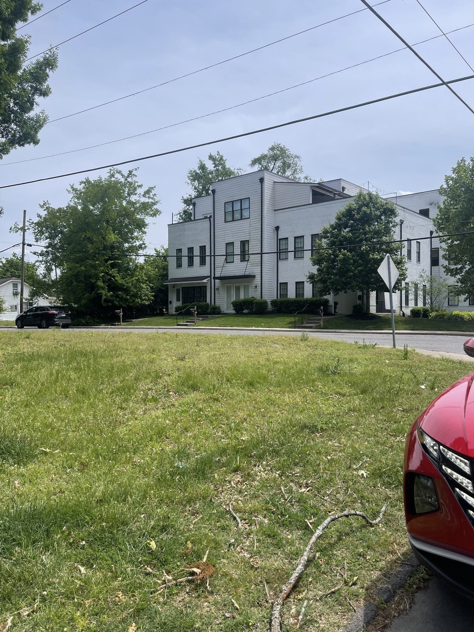 501 Douglas Ave