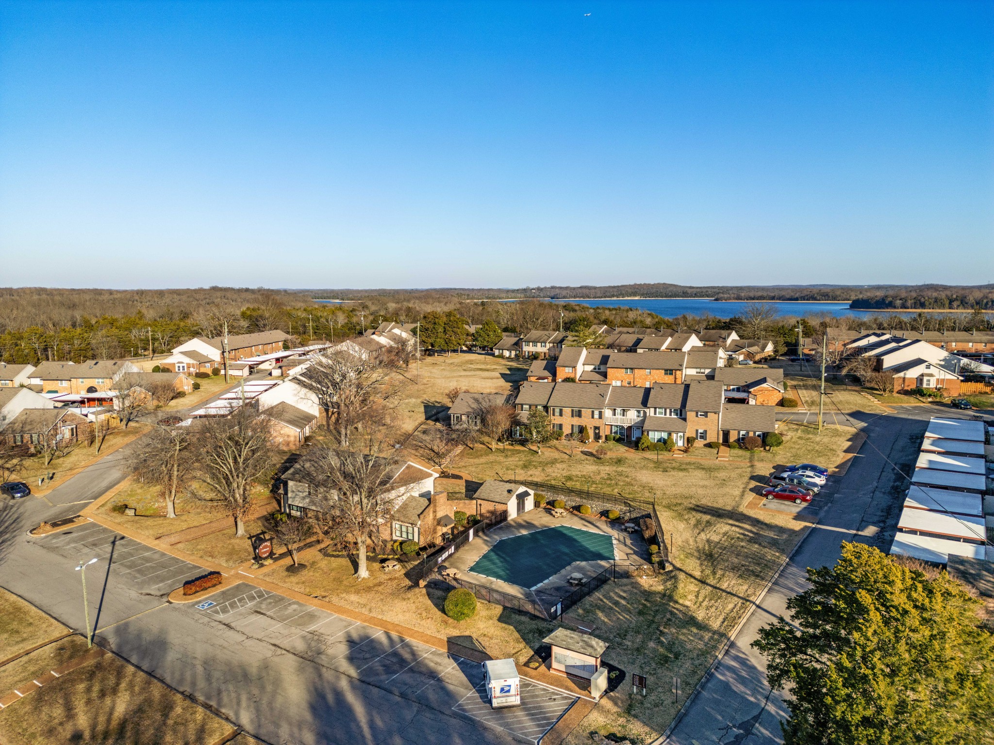 4001 Anderson Rd O36
