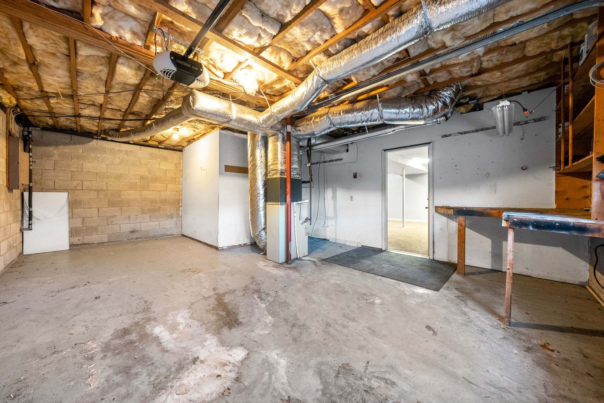 Clarksville, Tennessee 37040, United States, 2 Bedrooms Bedrooms, ,2 BathroomsBathrooms,Residential,Active,186377