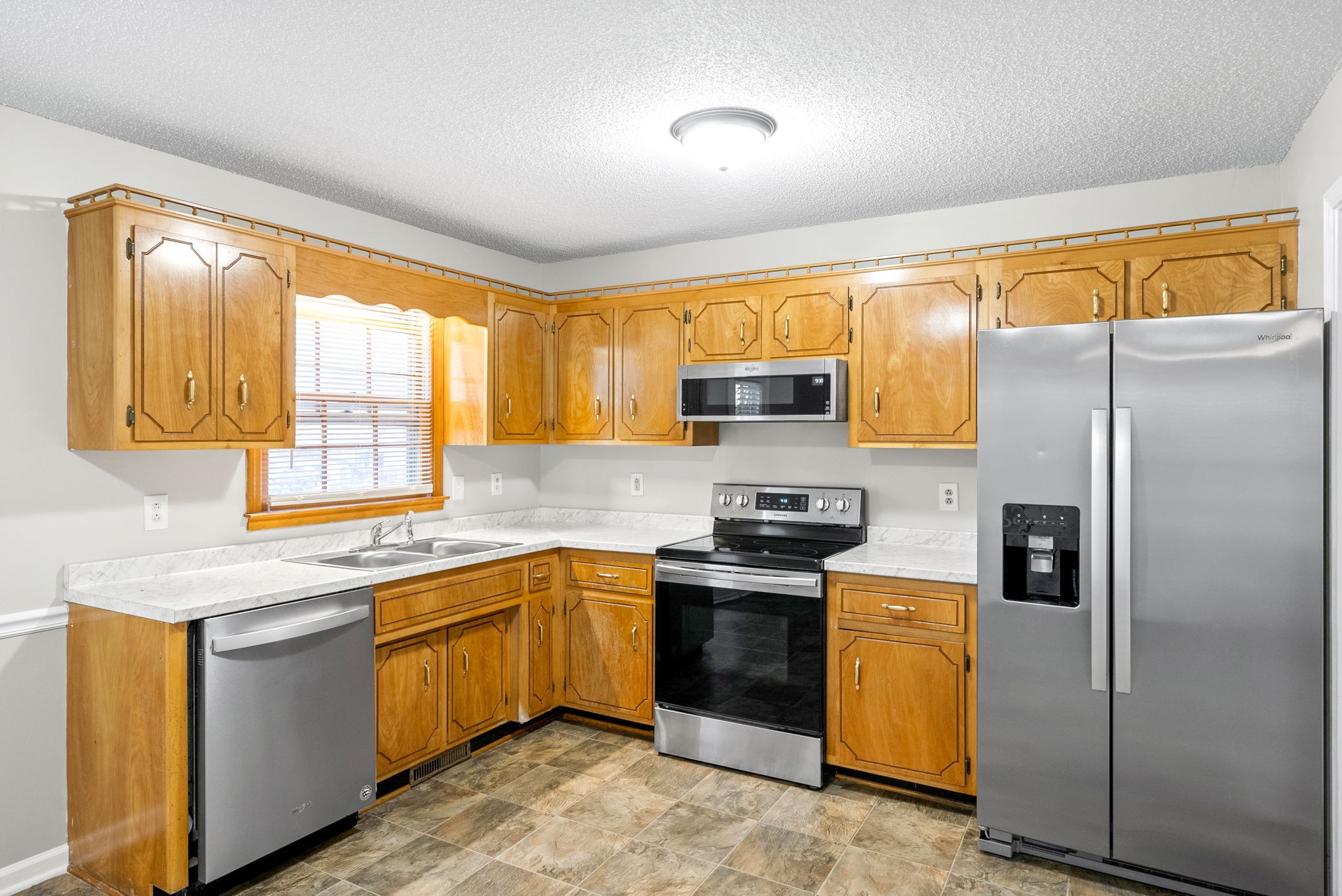 Clarksville, Tennessee 37040, United States, 2 Bedrooms Bedrooms, ,2 BathroomsBathrooms,Residential,Active,186377