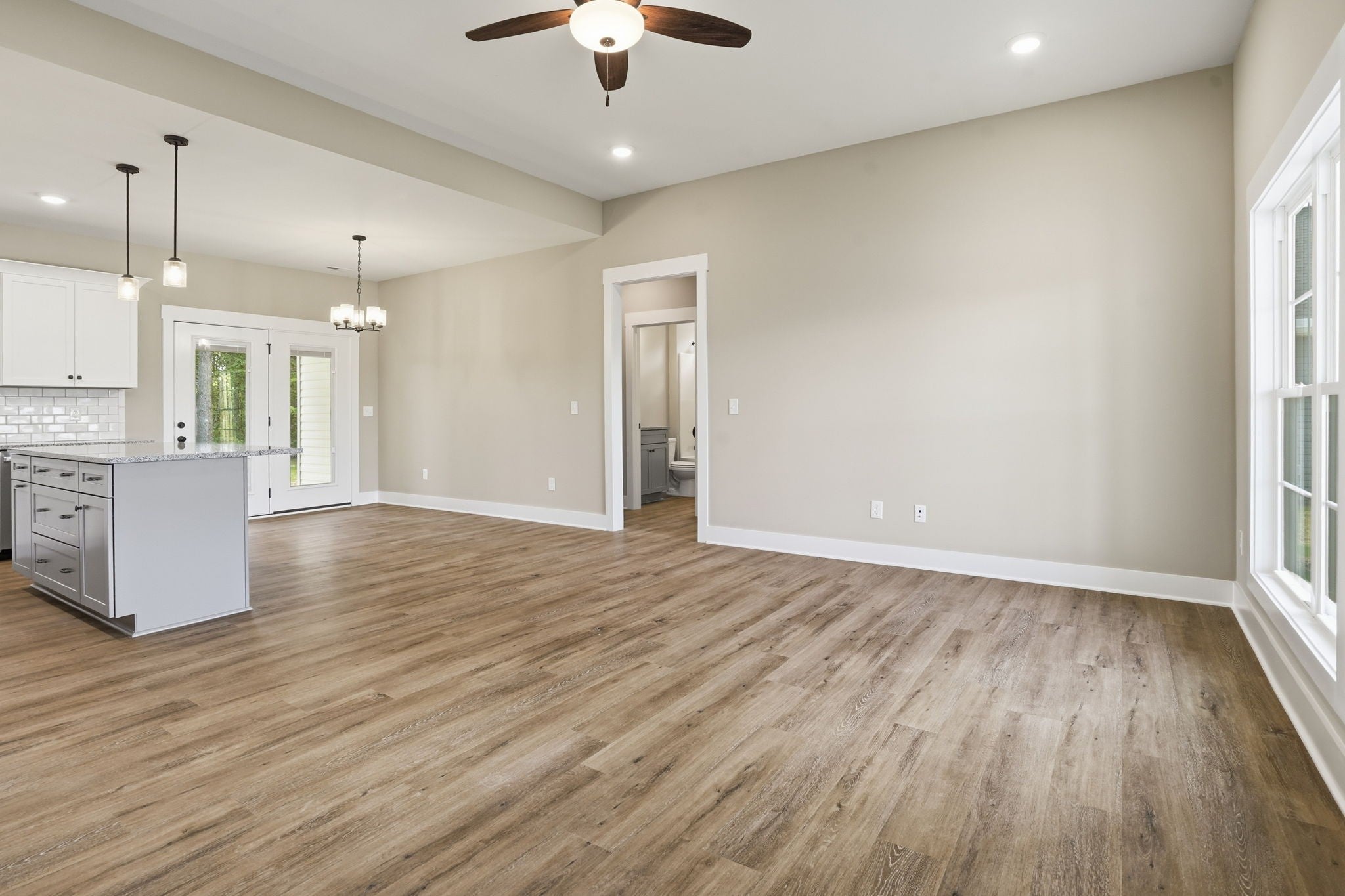 164 North Side Landing