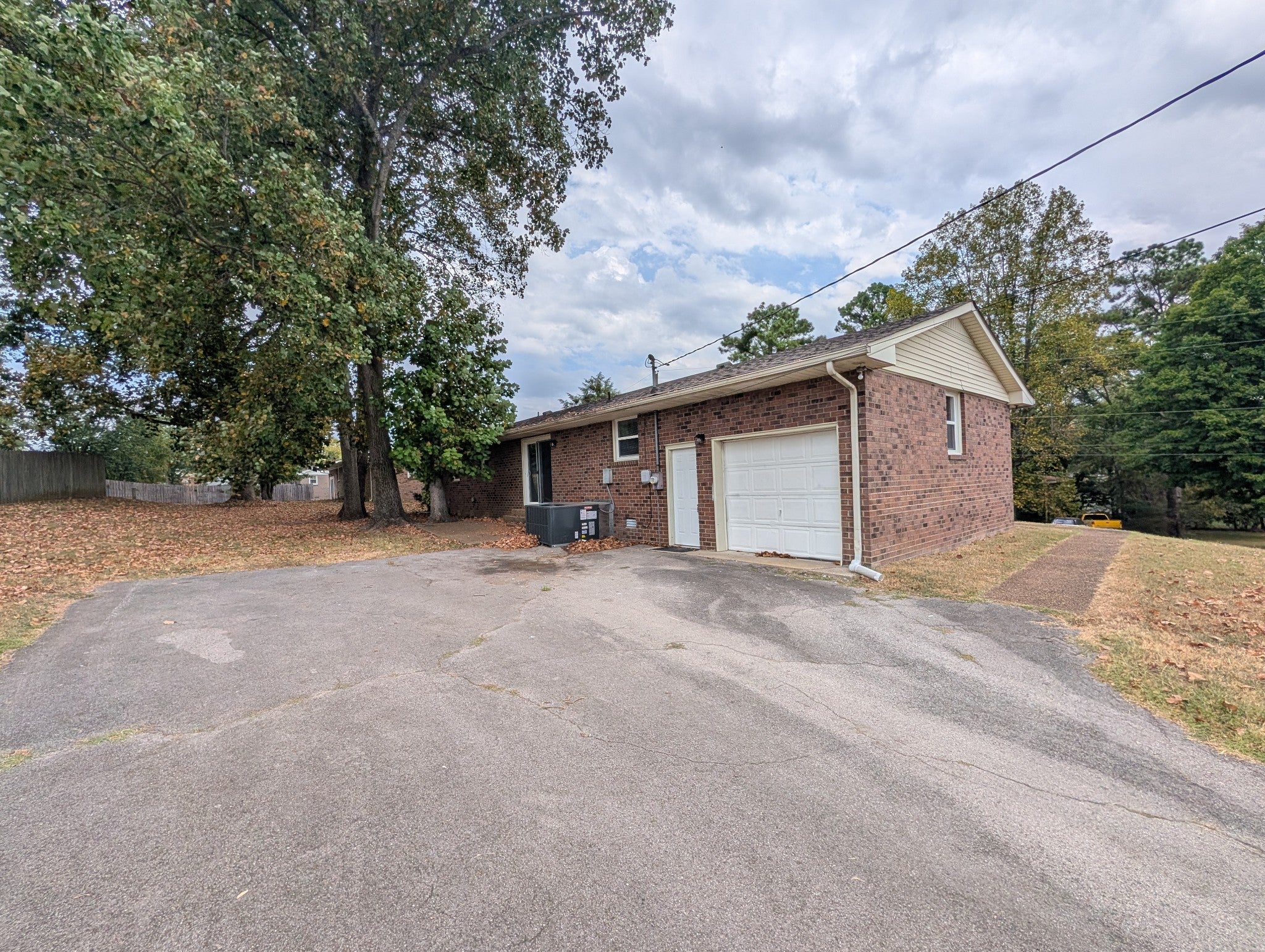 4741 Kennysaw Dr