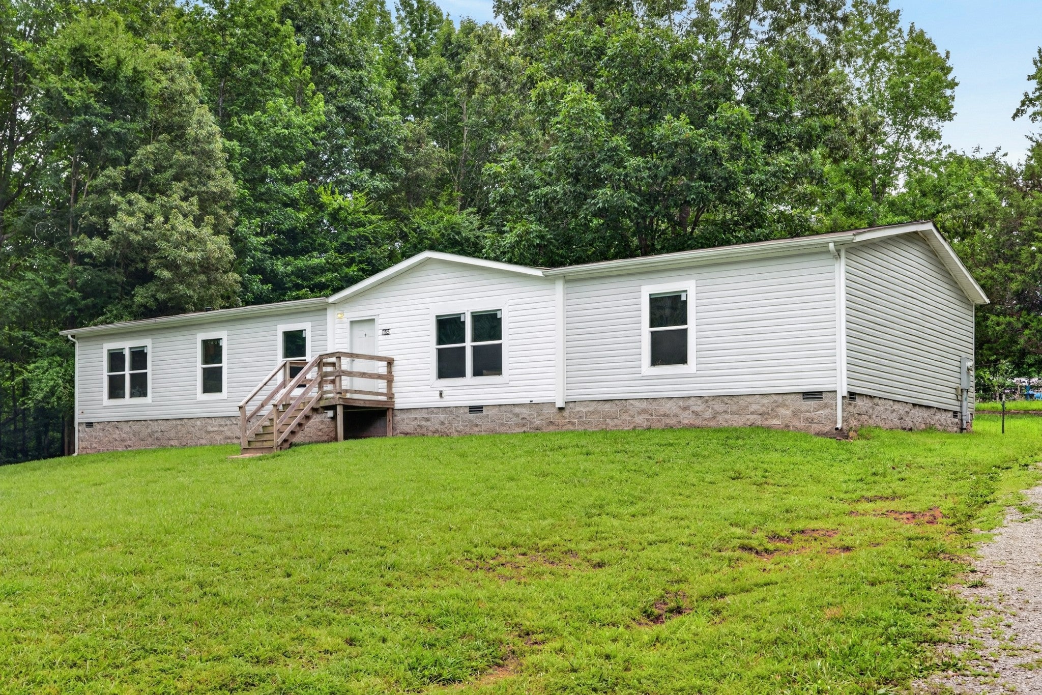 155 Earls Rd