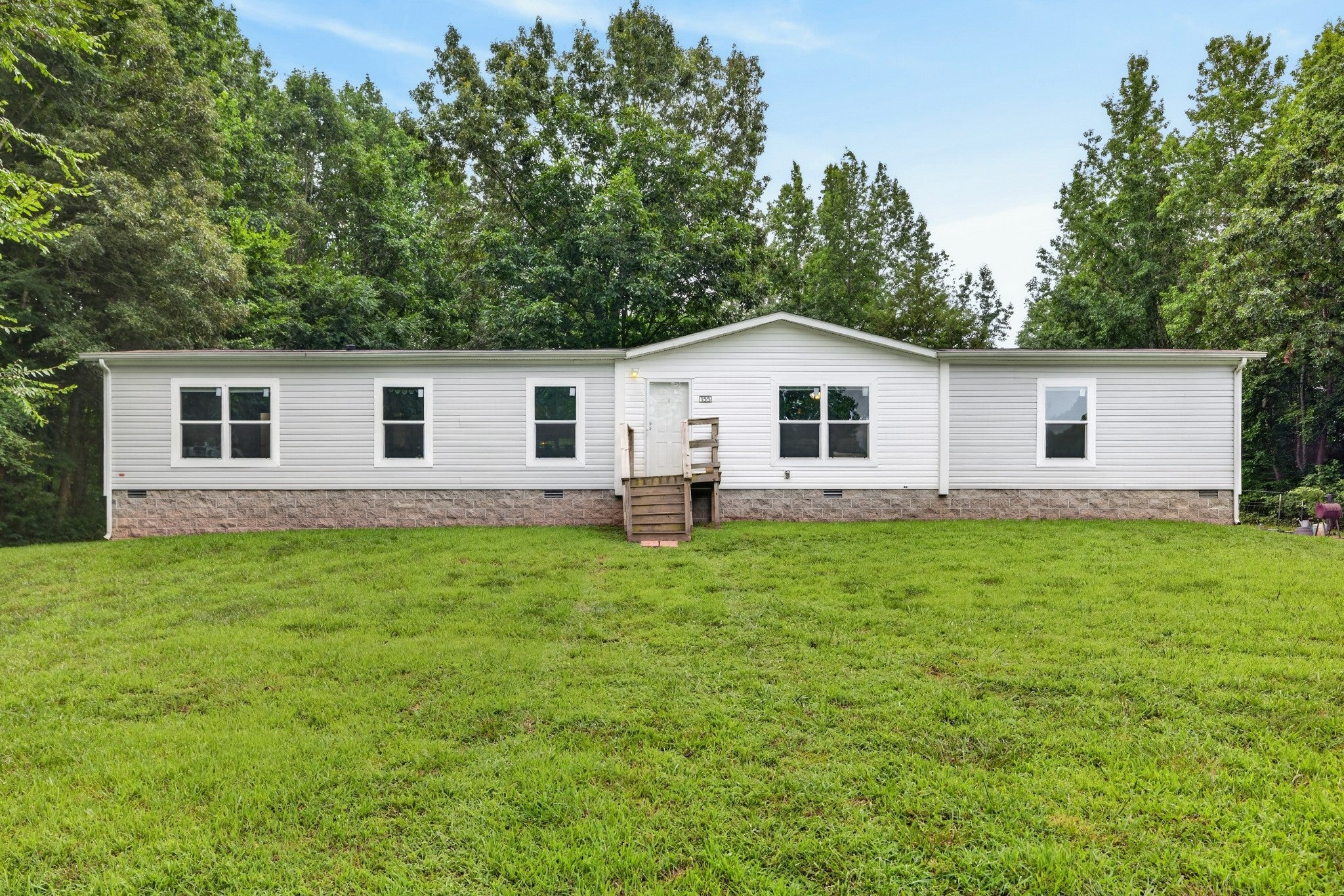 155 Earls Rd