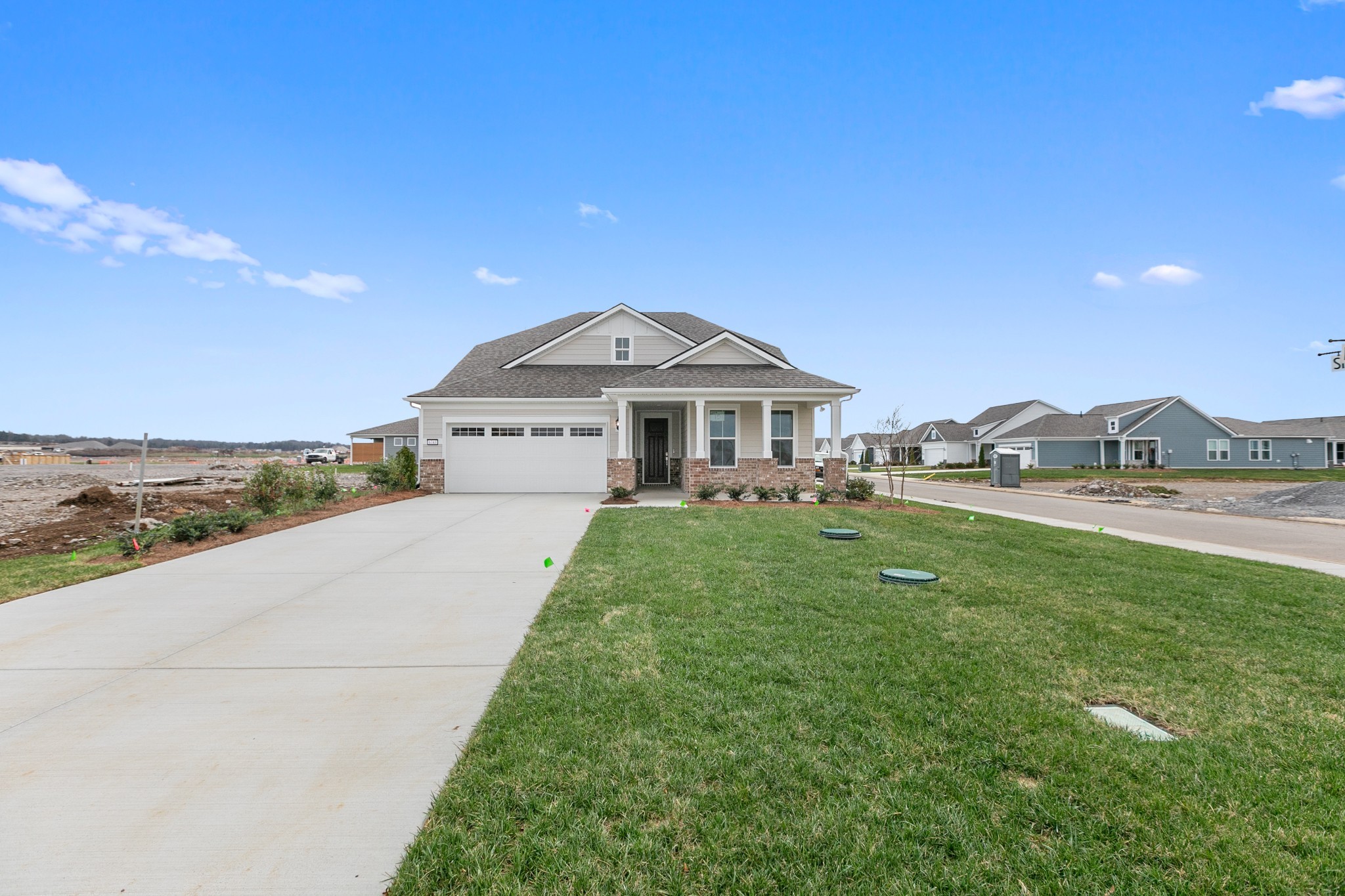 6743 Baroque Way
