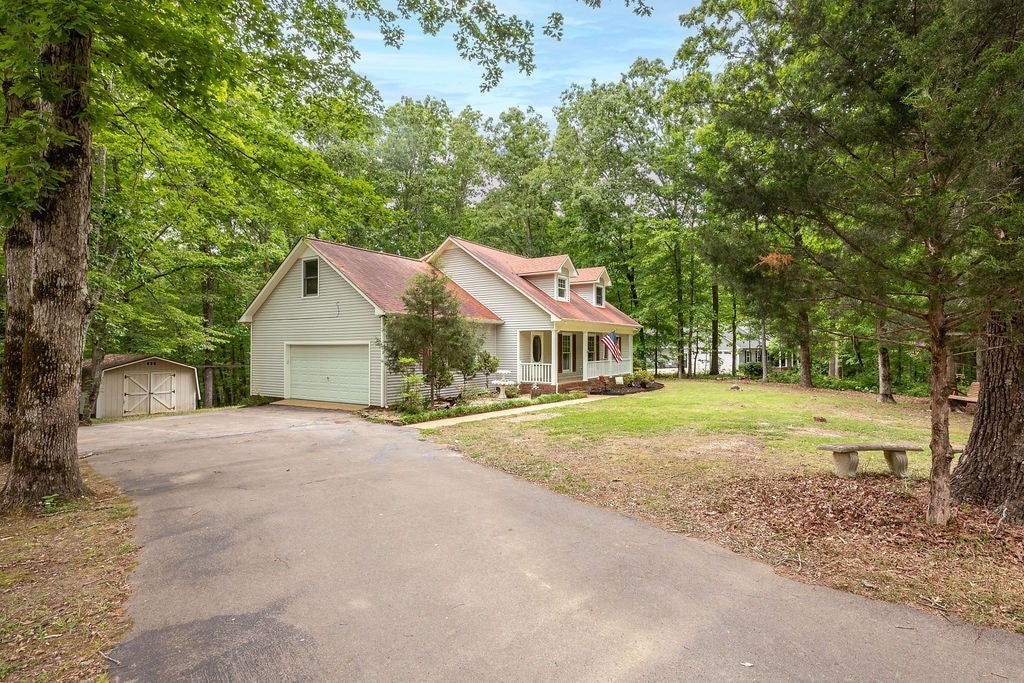 979 Paige Dr
